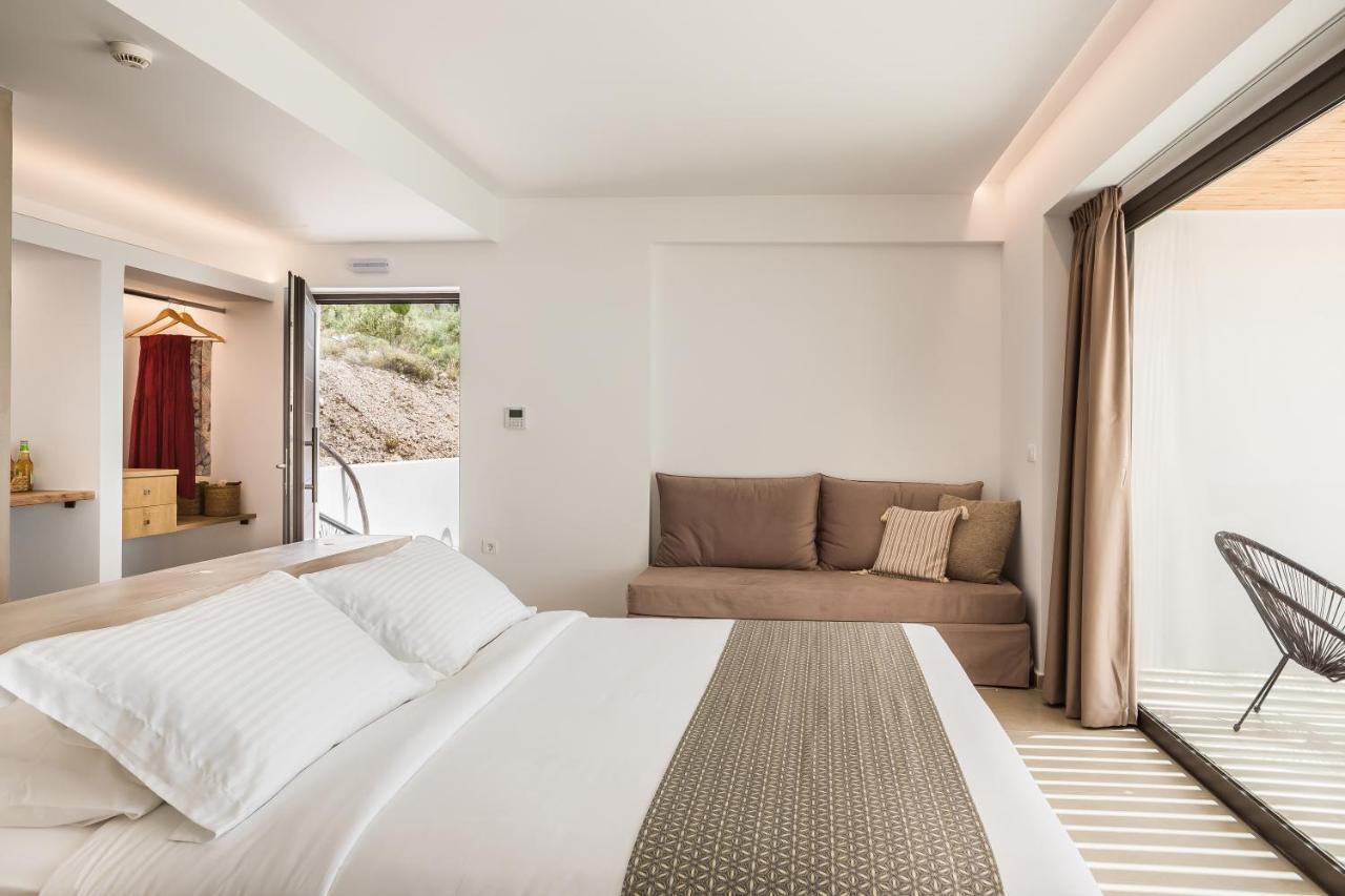 Kefalonian Escape Suites Valerianos Экстерьер фото
